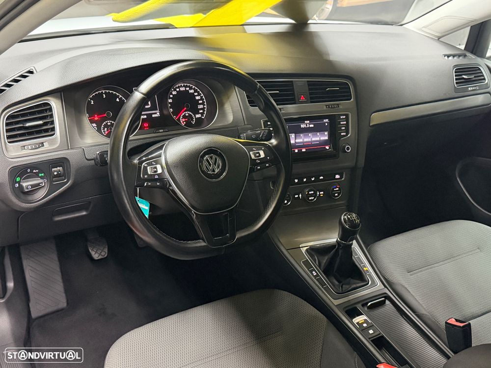 VW Golf 1.6 TDi BlueMotion Trendline - 5