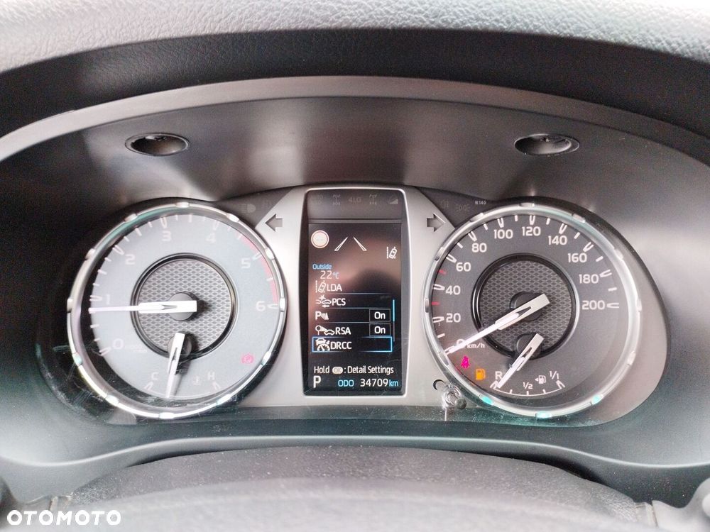 Toyota Hilux 2.8 D-4D mHEV Double Cab Executive 4x4 - 18