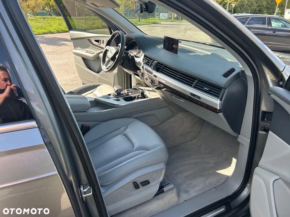 Audi Q7 - 13
