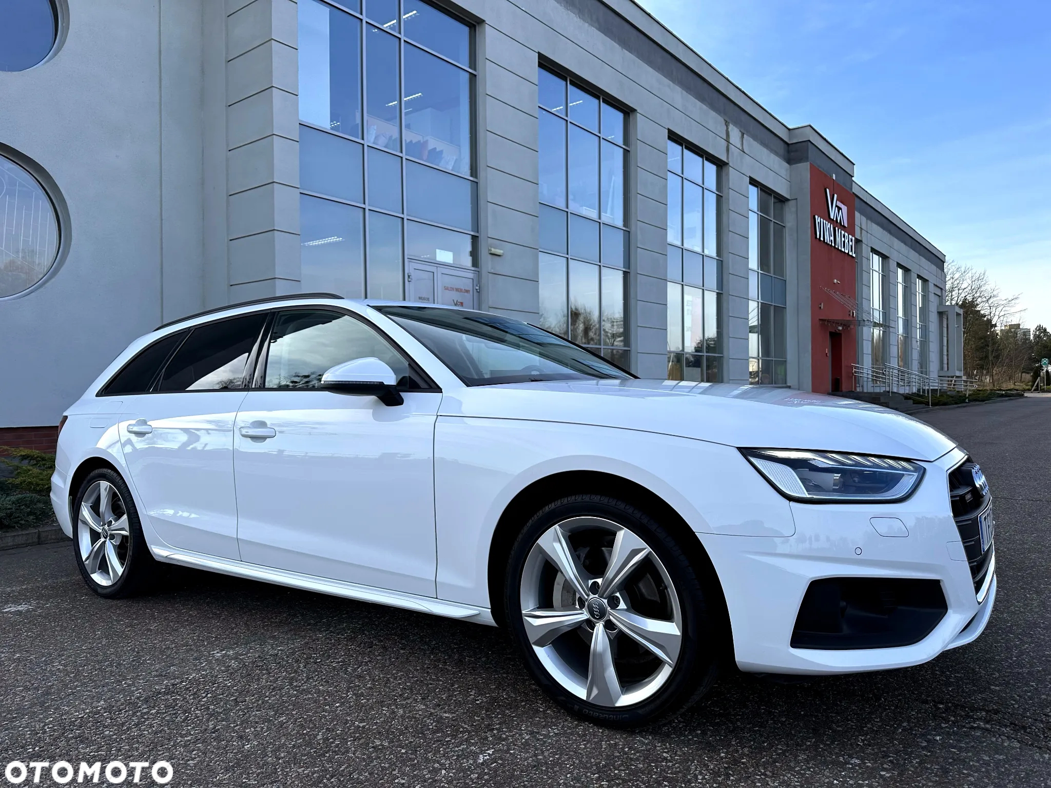 Audi A4 Avant 40 TDI quattro S tronic S line - 14