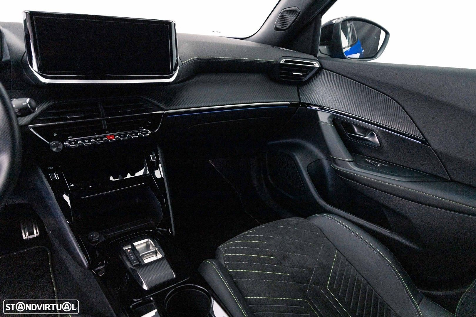 Peugeot e-2008 54 kWh GT - 10