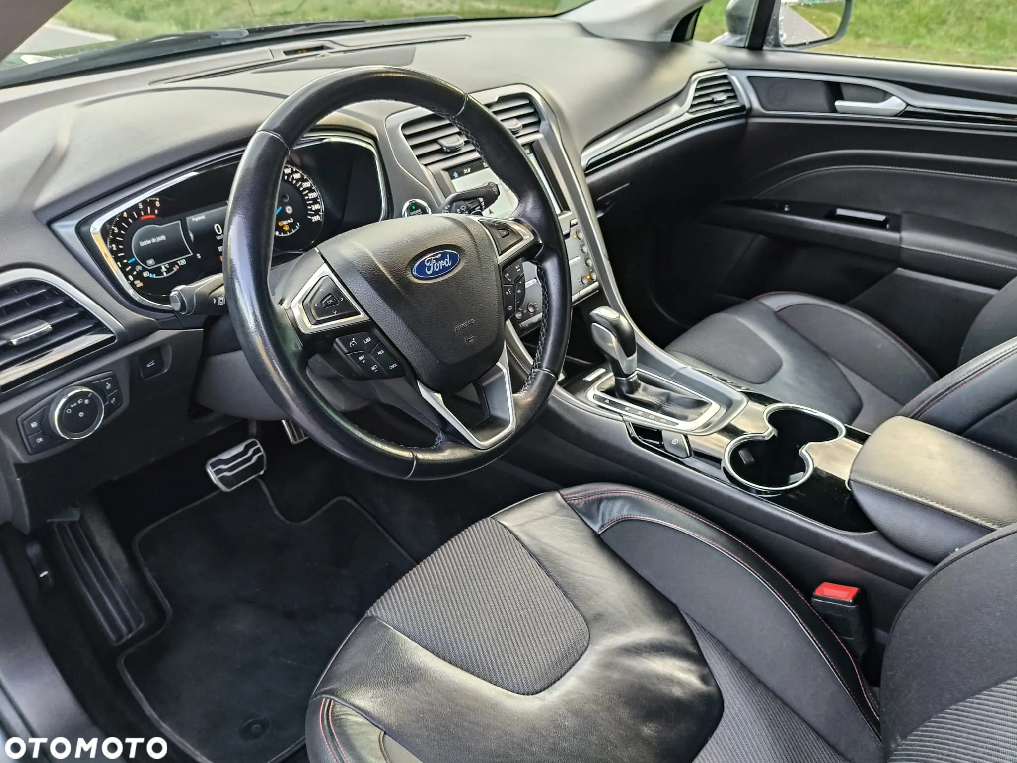 Ford Mondeo 2.0 TDCi ST-Line PowerShift - 12