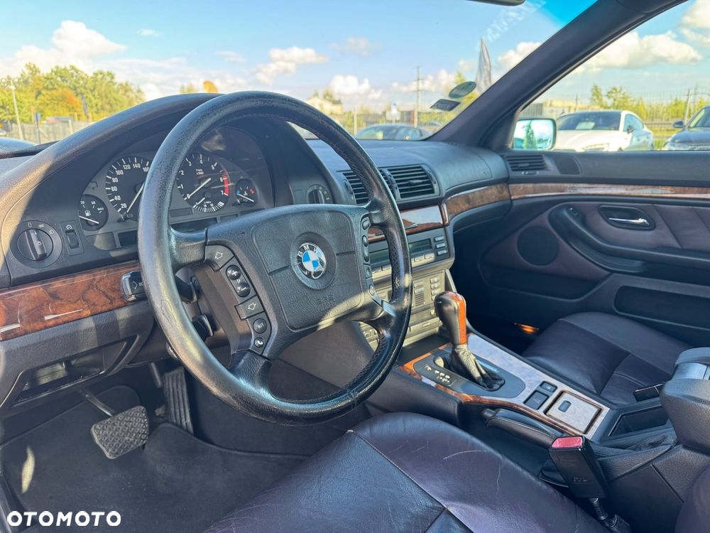 BMW Seria 5 - 10