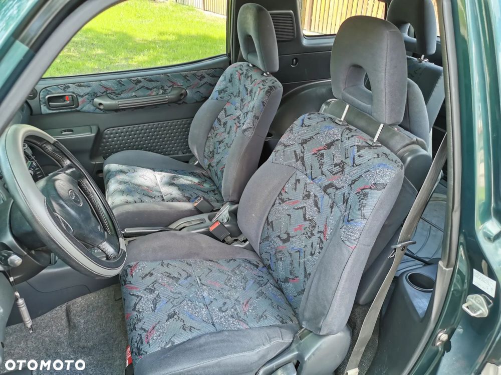Toyota RAV4 - 13