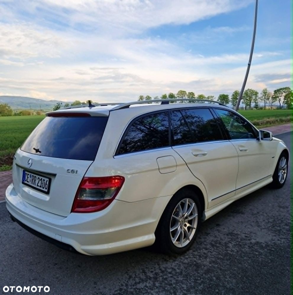 Mercedes-Benz Klasa C 200 7G-TRONIC Avantgarde Edition - 17