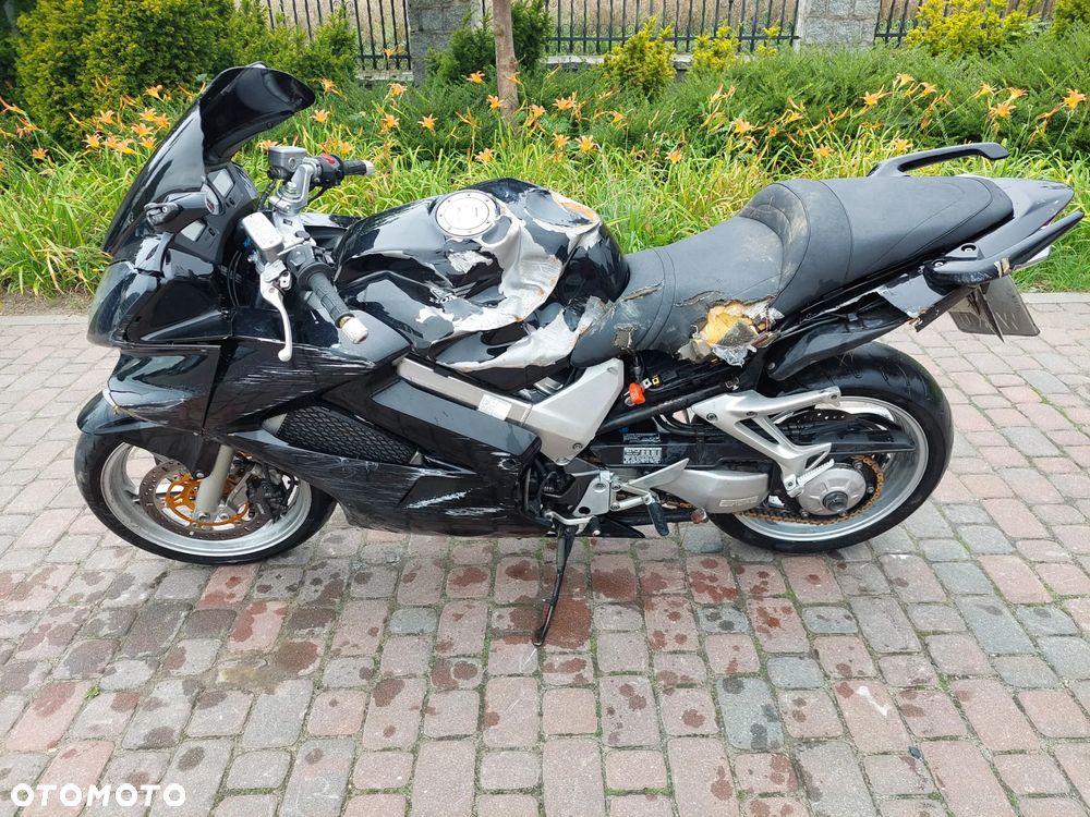 Honda VFR - 2