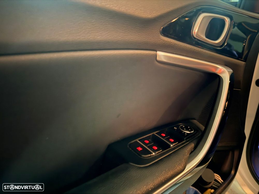 Kia Ceed SW 1.0 T-GDI TX+SRF - 15