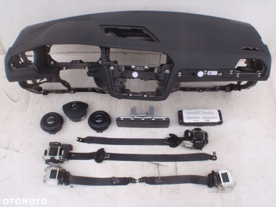 VW TIGUAN TOURAN 5T PODUSZKA KOLANOWA AIRBAG KOLAN - 5