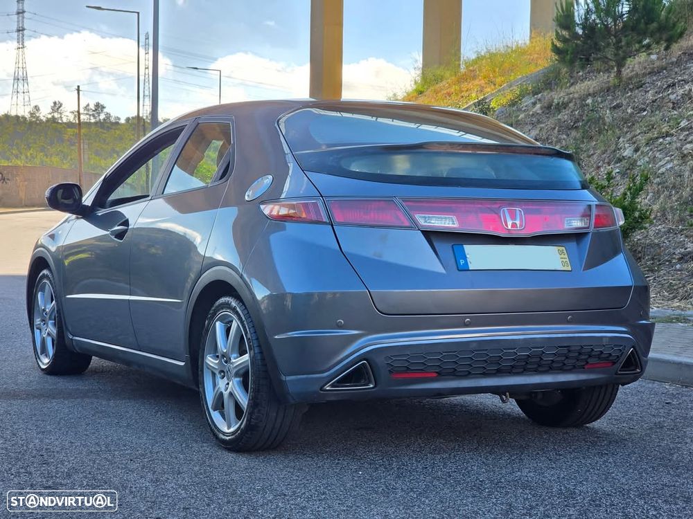 Honda Civic 1.8 Sport - 4