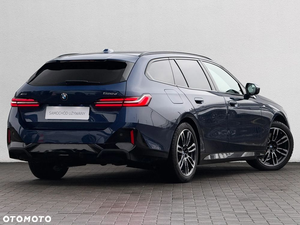 BMW Seria 5 520d xDrive - 2