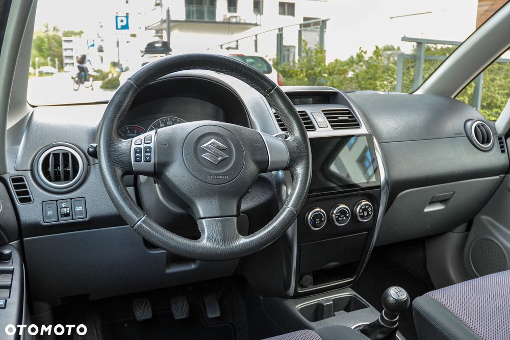 Suzuki SX4 - 9