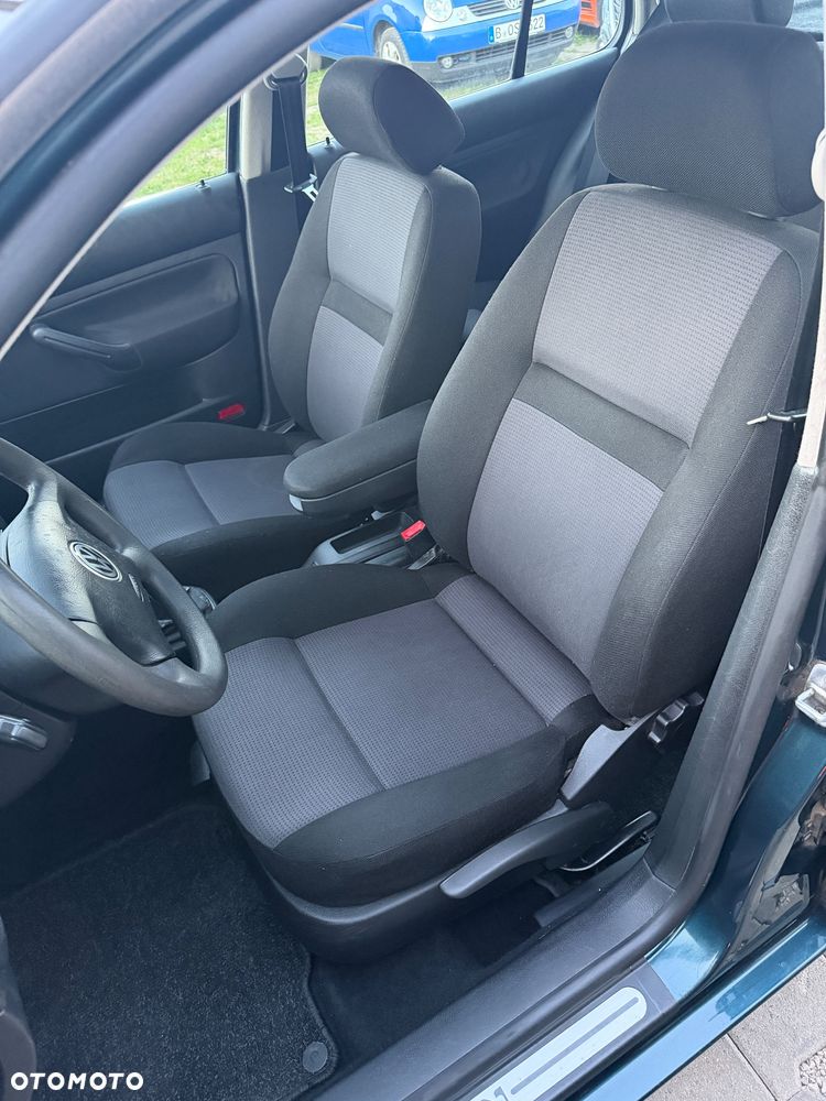 Volkswagen Golf 1.6 Comfortline - 9