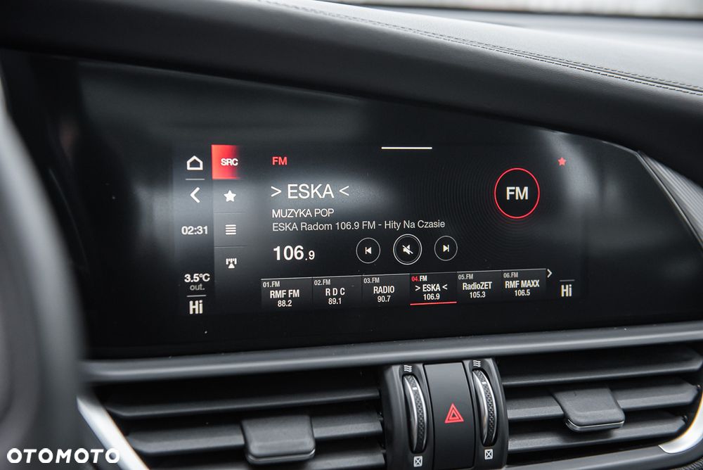 Alfa Romeo Giulia 2.0 Turbo 16V AT8-Q4 Veloce - 29