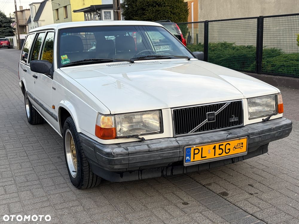 Volvo 745 - 1