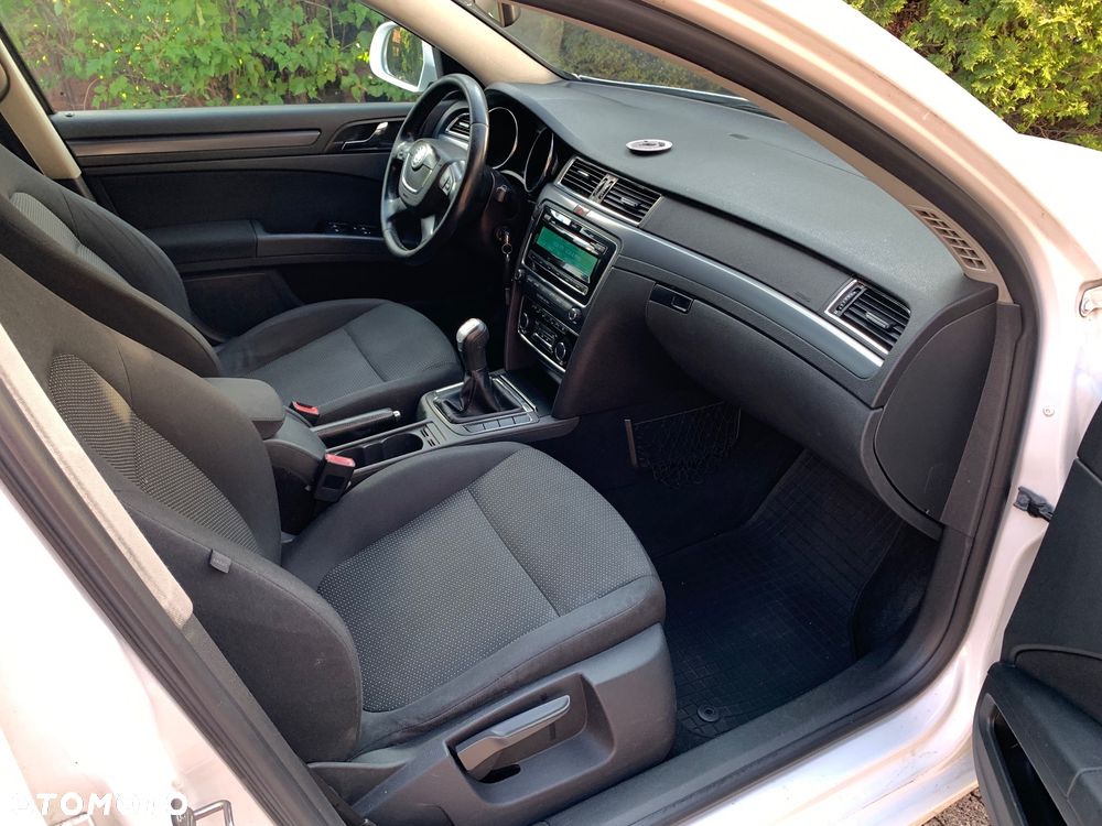 Skoda Superb 2.0 TDI Family - 27