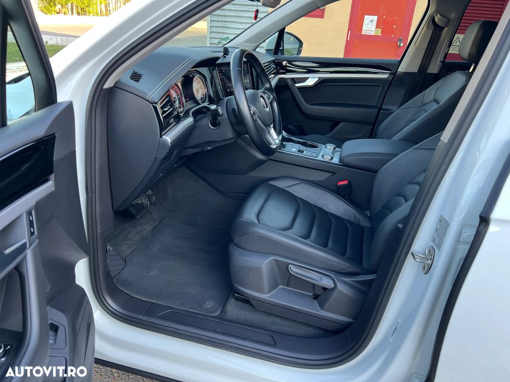 Volkswagen Touareg 3.0 V6 TDI 4Motion DPF Automatik - 6