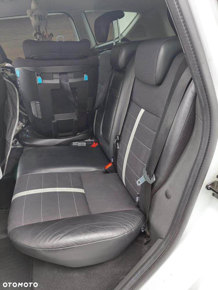 Ford Kuga 2.0 TDCi 2x4 Trend - 20