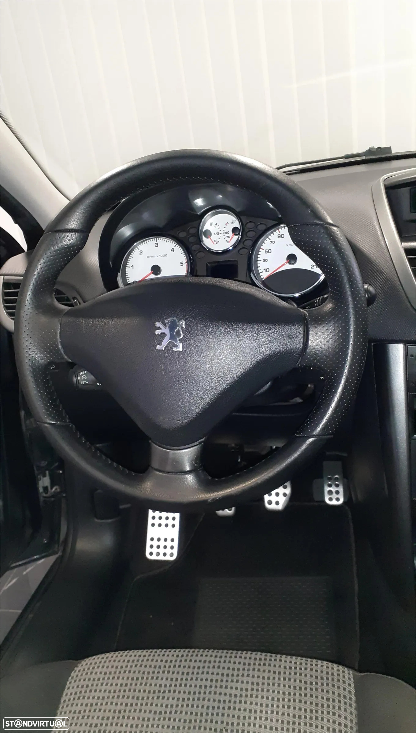 Peugeot 207 1.4 HDi Sport - 16