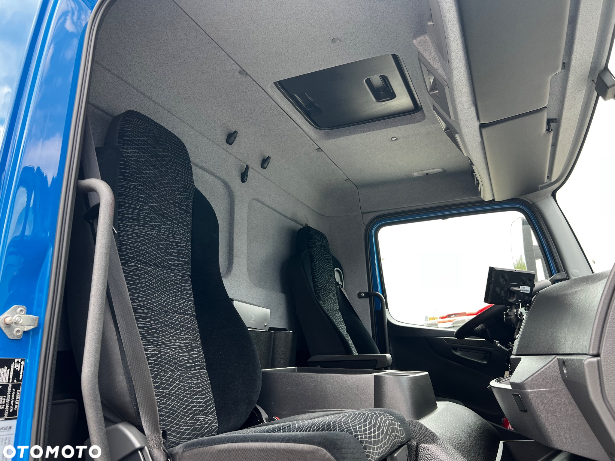 Mercedes-Benz ATEGO - 32
