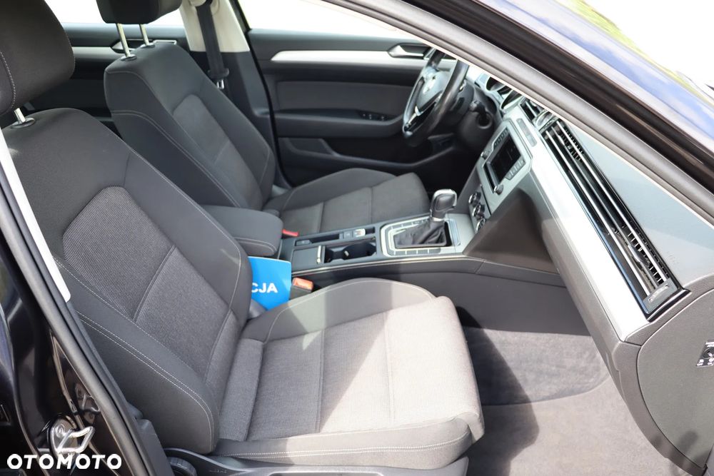Volkswagen Passat Variant ver-variant-2-0-tdi-scr-dsg-comfortline - 29