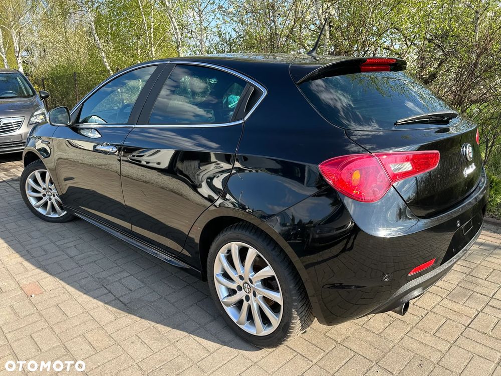 Alfa Romeo Giulietta - 11