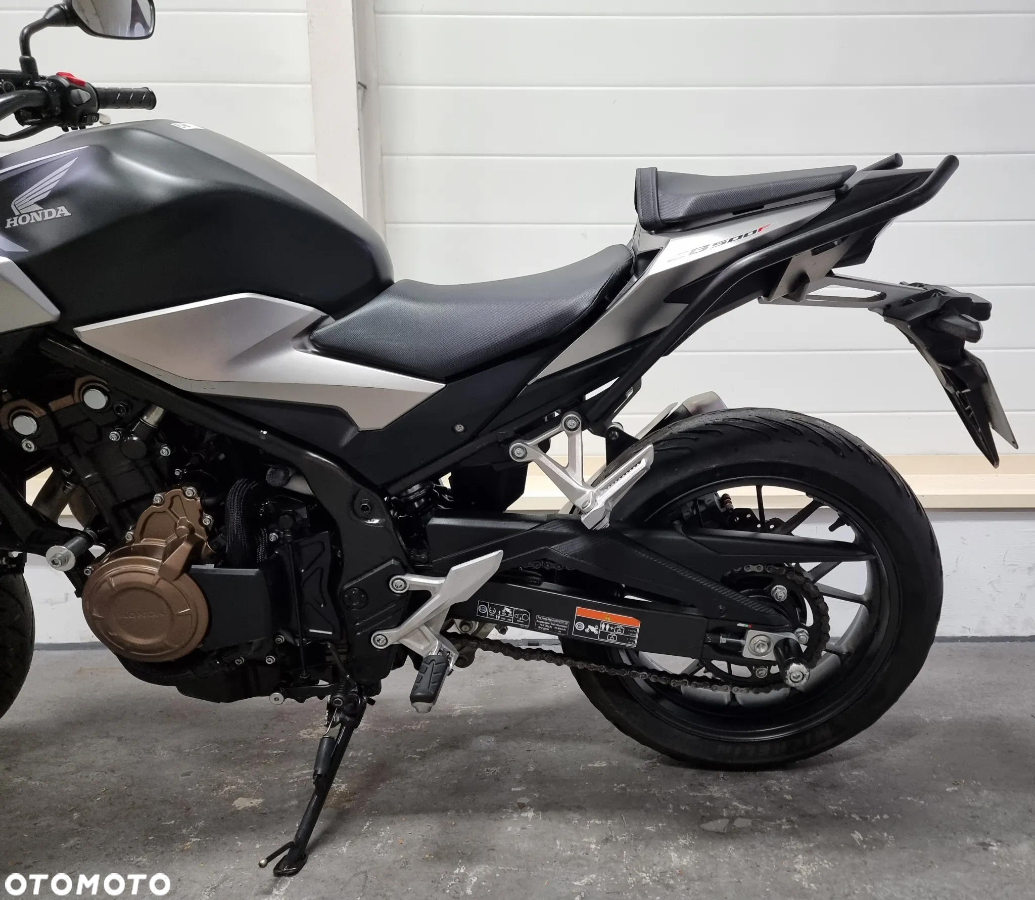Honda CB - 16