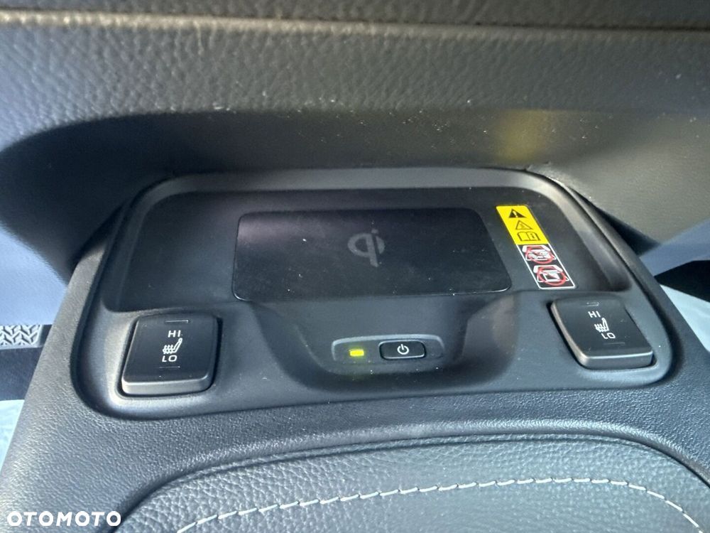 Toyota Corolla 1.8 Hybrid Style - 23