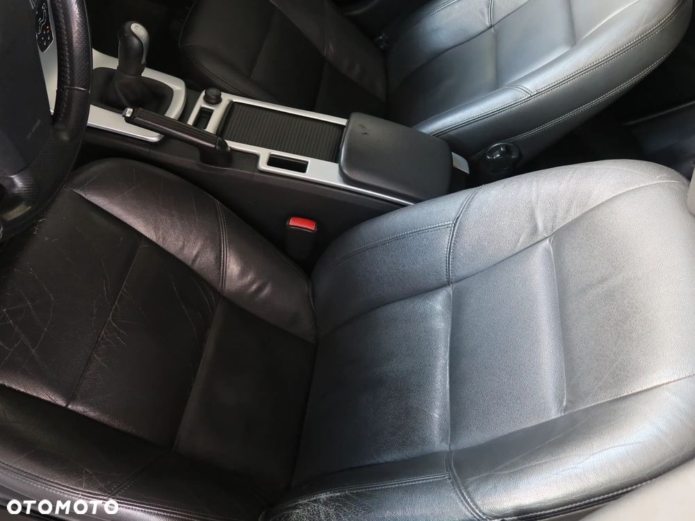 Volvo V50 D3 Momentum - 11