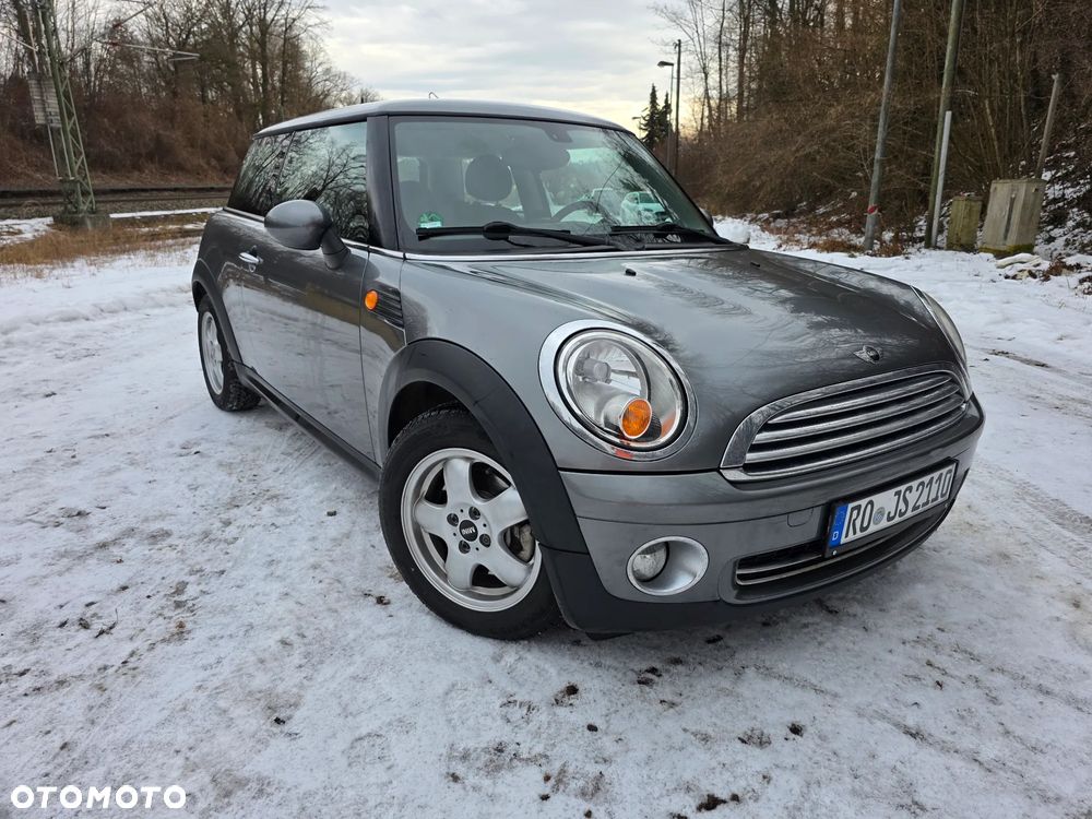 MINI Cooper Standard - 1
