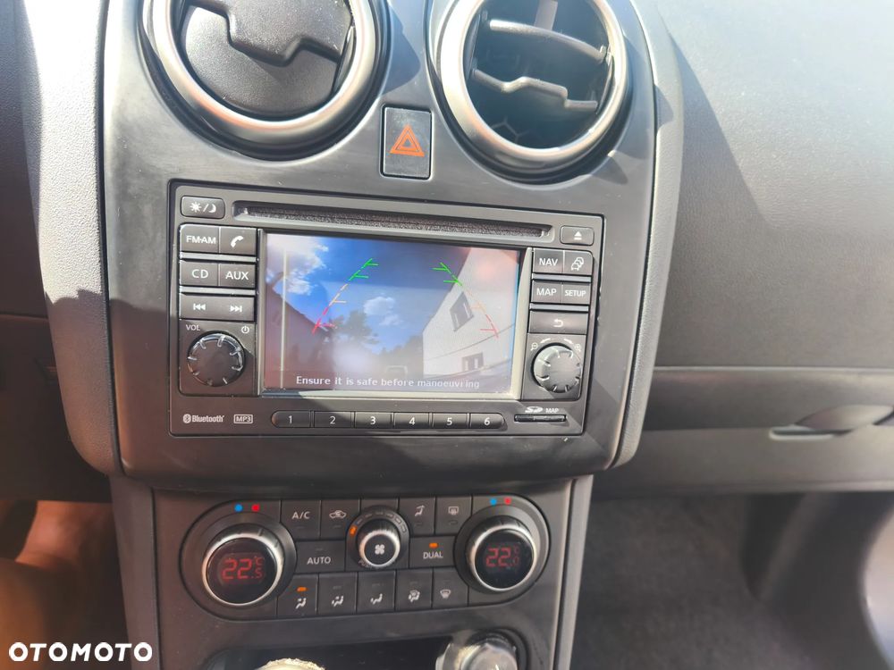 Nissan Qashqai 1.6 dCi 4x4 I-Way - 9