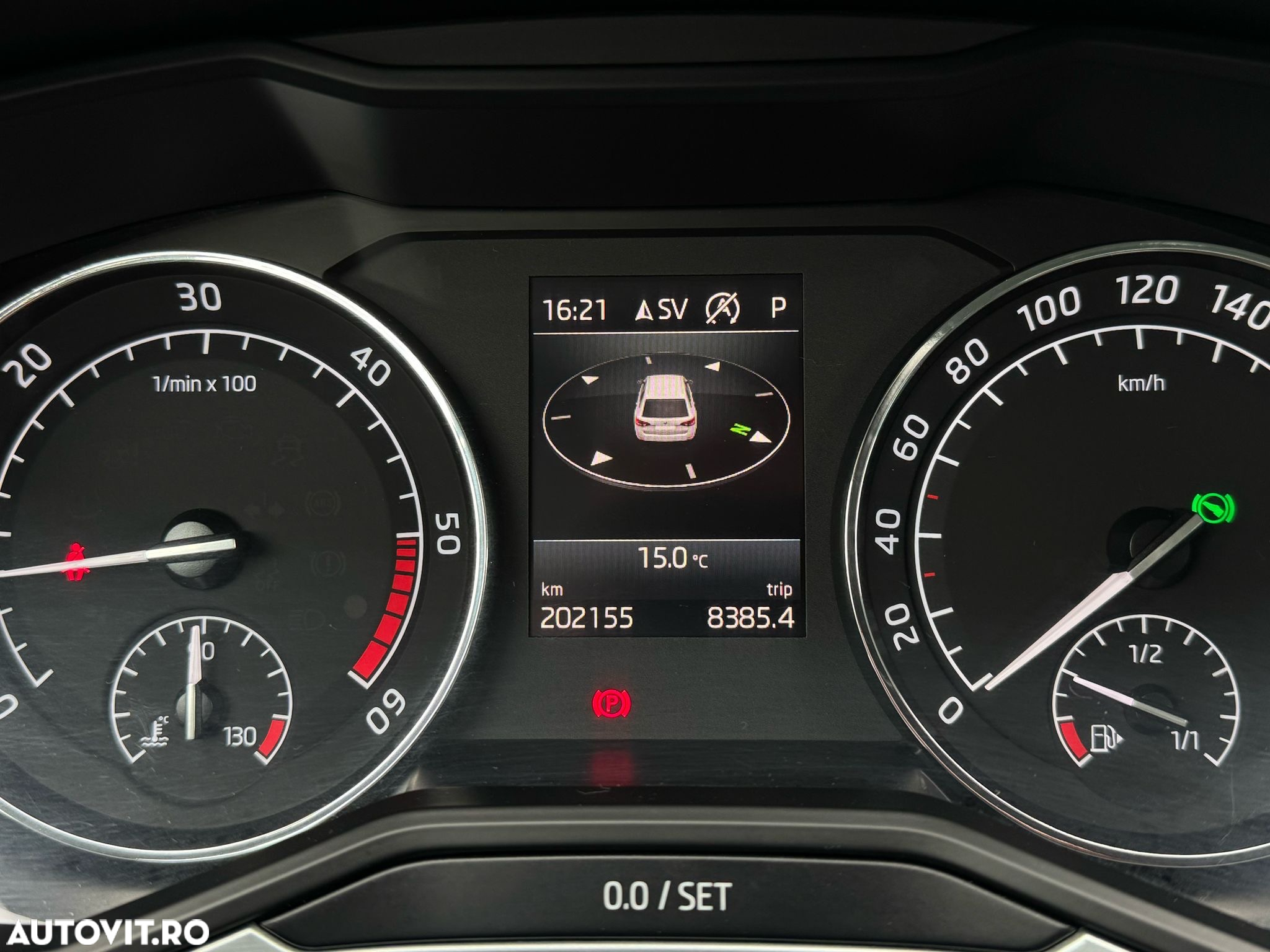 Skoda Superb 2.0 TDI DSG Style - 16