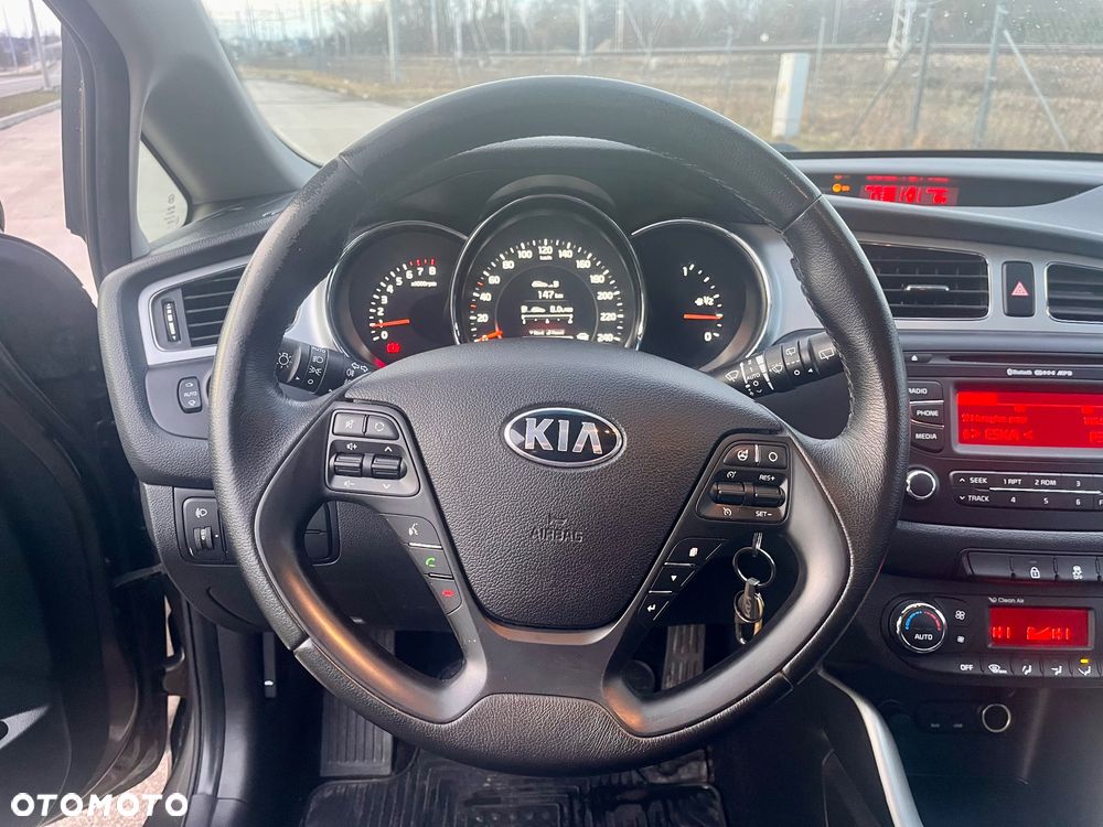 Kia Ceed 1.6 GDI L - 21