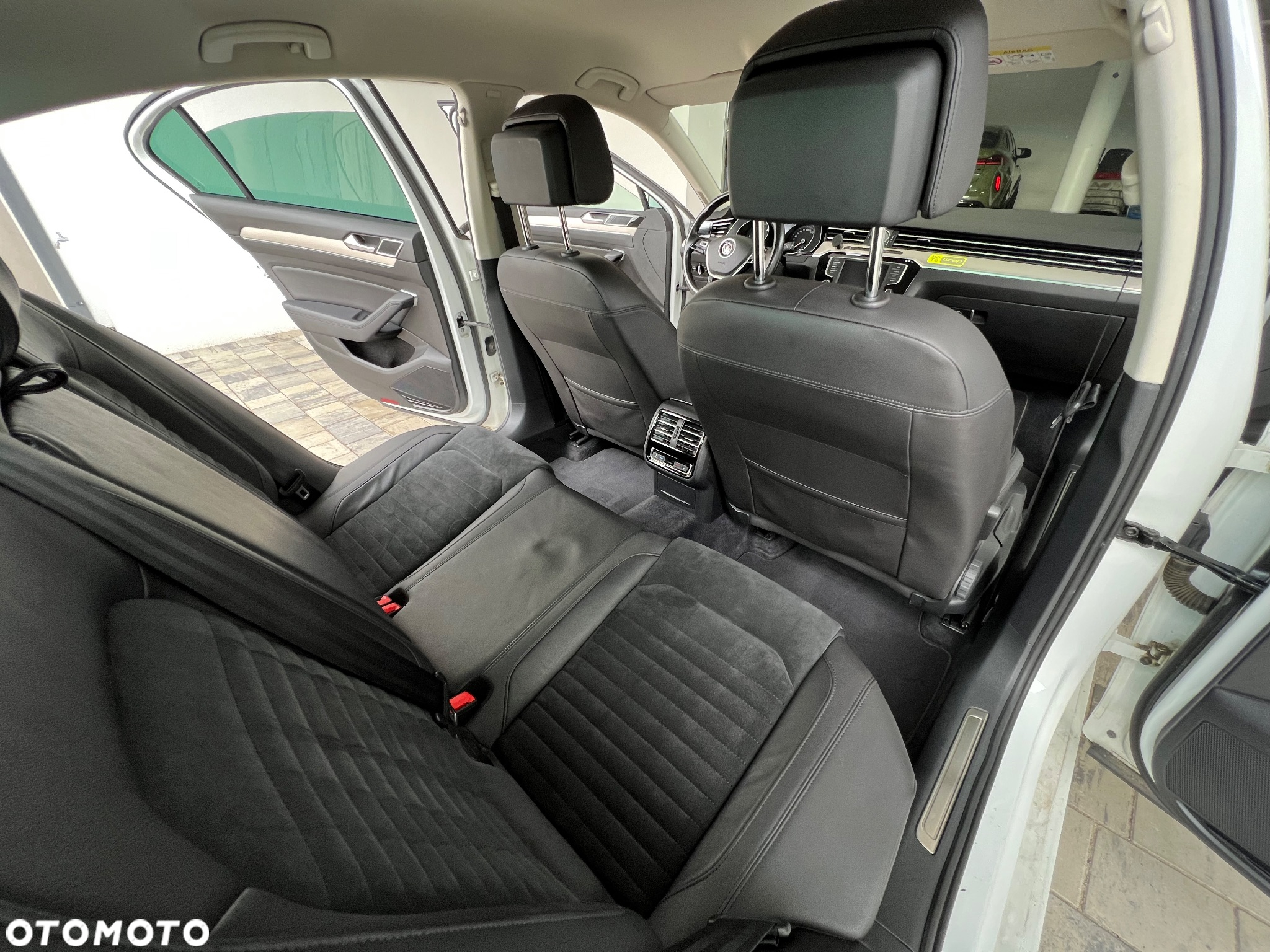 Volkswagen Passat 2.0 TDI BMT 4Mot Highline - 12