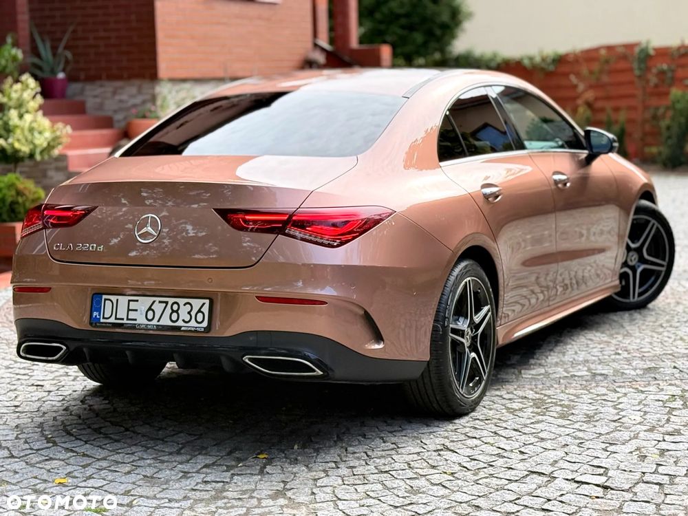 Mercedes-Benz CLA 220 d AMG Line 8G-DCT - 12