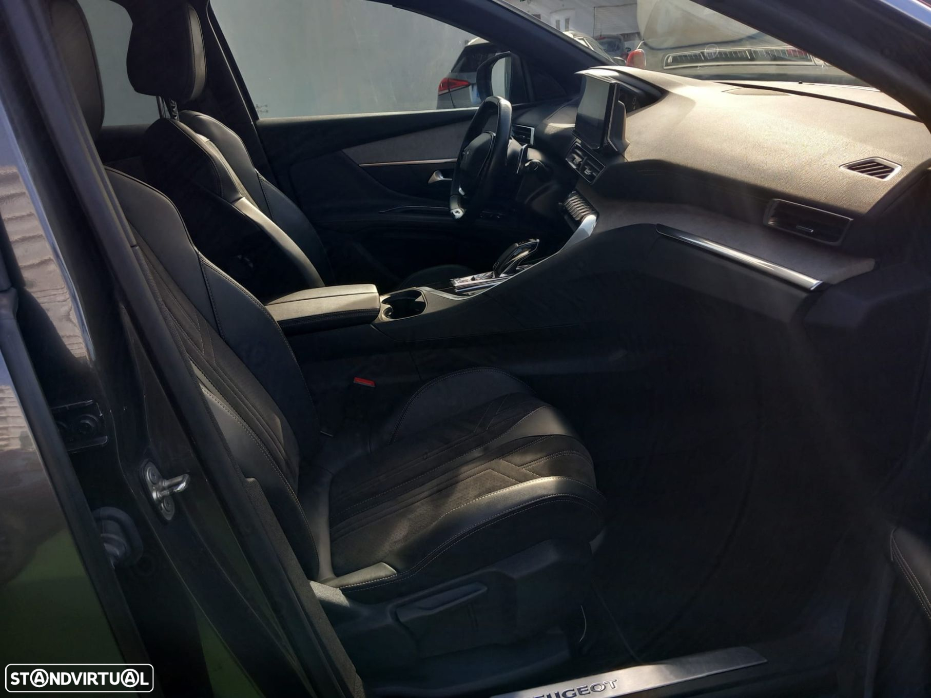 Peugeot 3008 1.5 BlueHDi GT Line EAT8 - 11