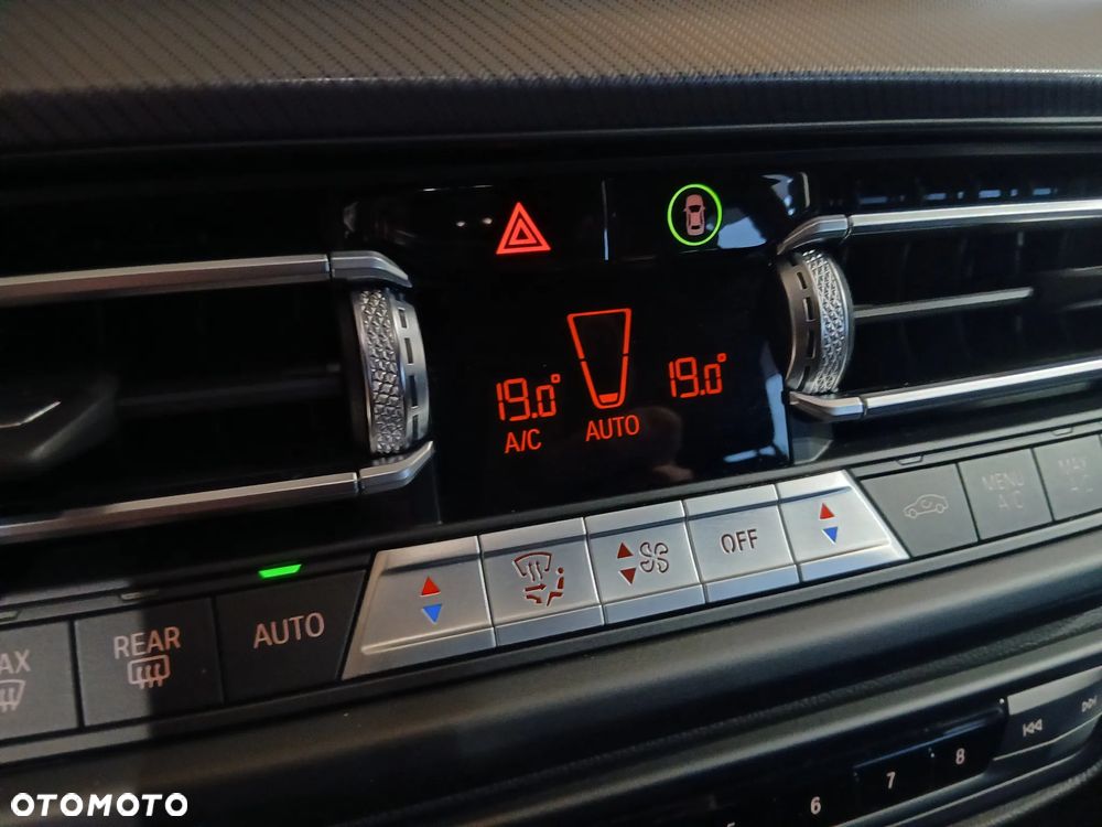 BMW Seria 1 118i M Sport - 17