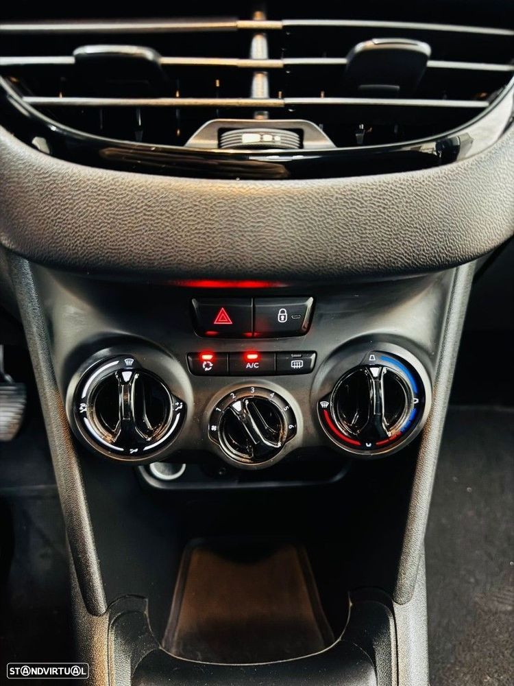 Peugeot 208 1.2 VTi SE Style - 20