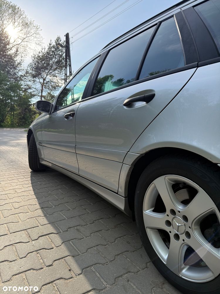 Mercedes-Benz Klasa C 220 CDI Automatik Classic - 23