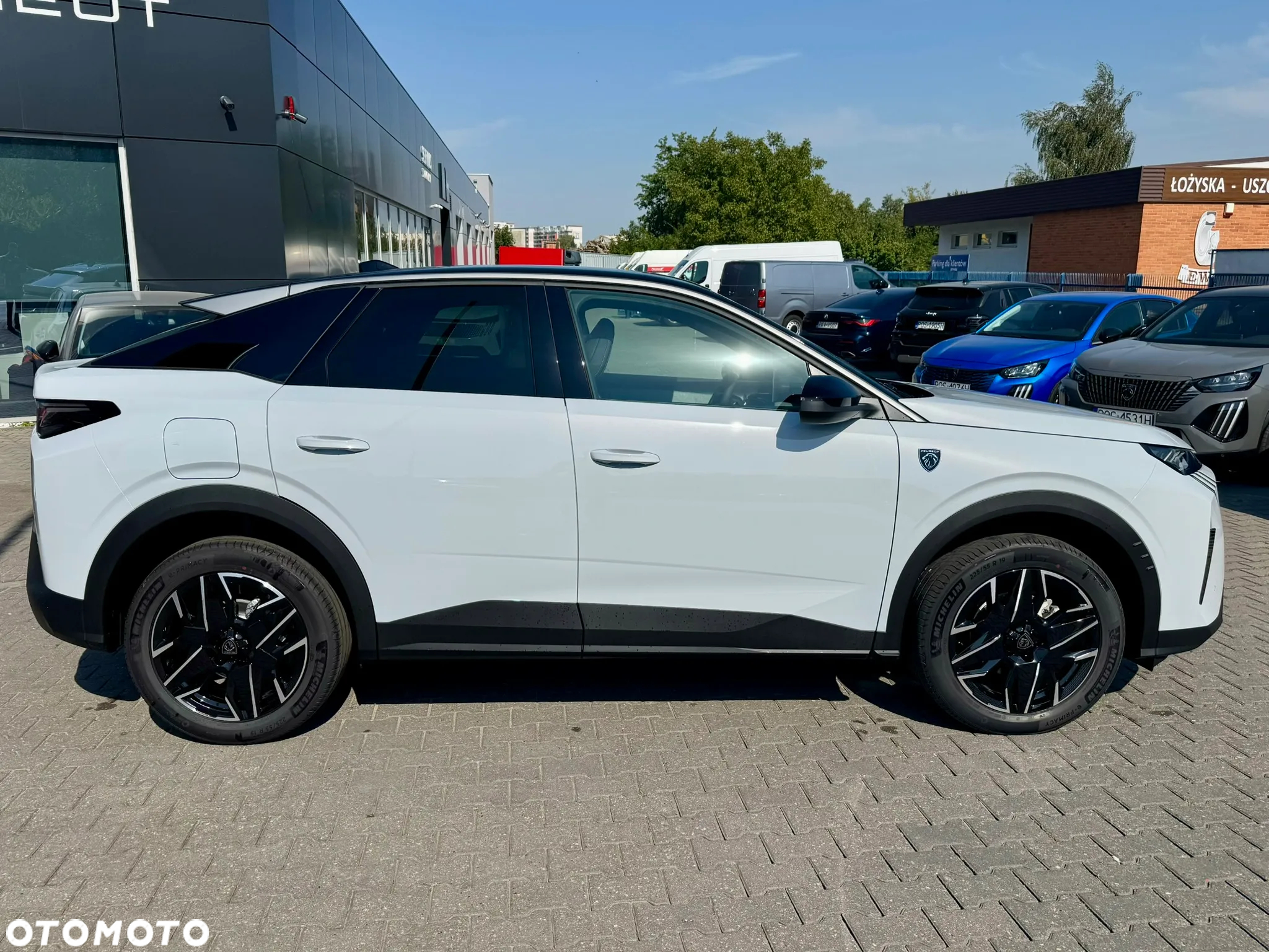 Peugeot 3008 1.2 PureTech mHEV GT S&S e-DCS6 - 9