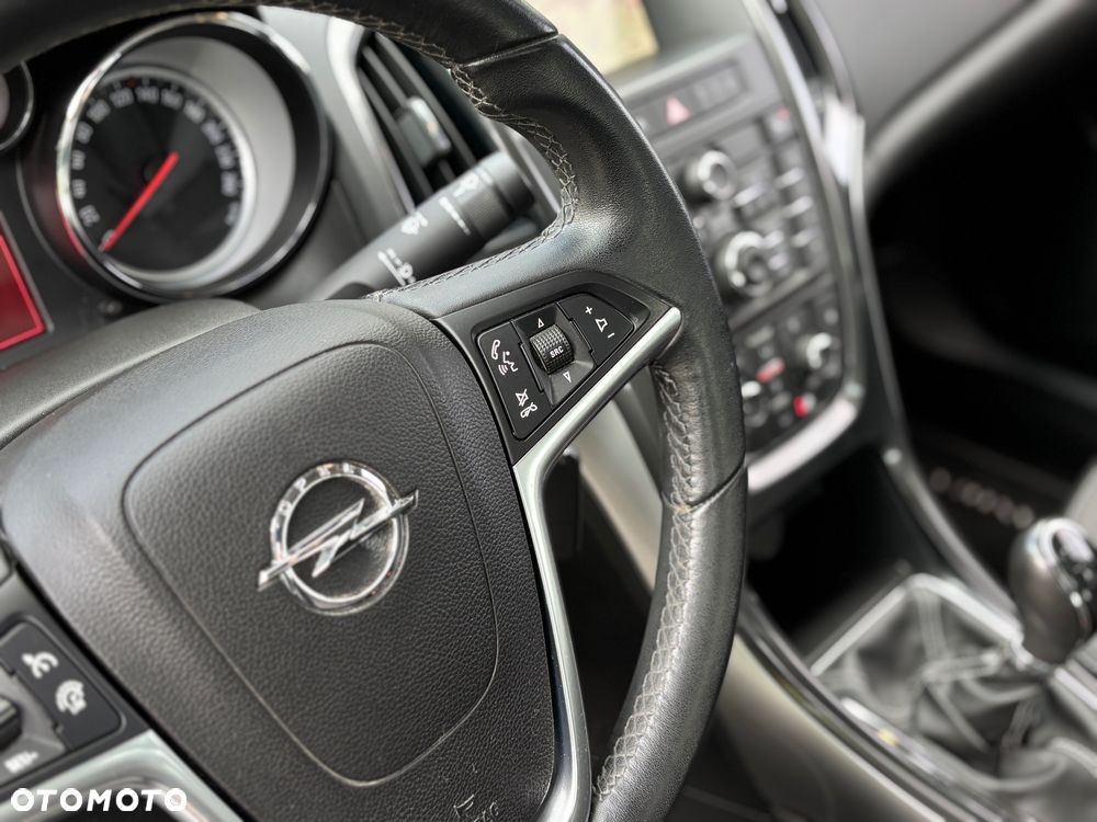 Opel Astra 1.4 ecoFLEX Cosmo - 14