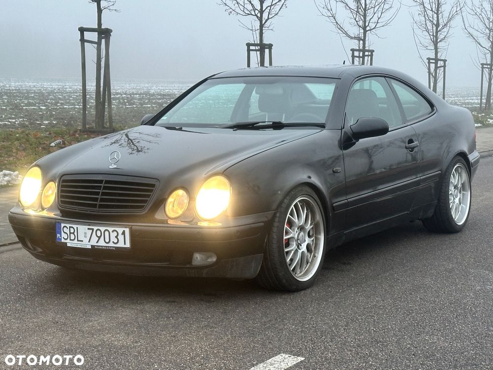 Mercedes-Benz CLK - 14
