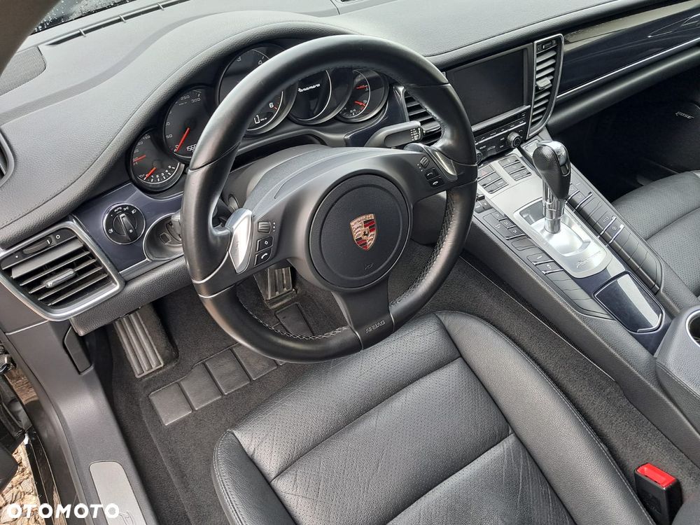 Porsche Panamera Diesel - 22