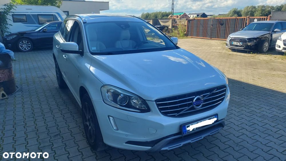Volvo XC 60 D5 AWD Geartronic Ocean Race - 2