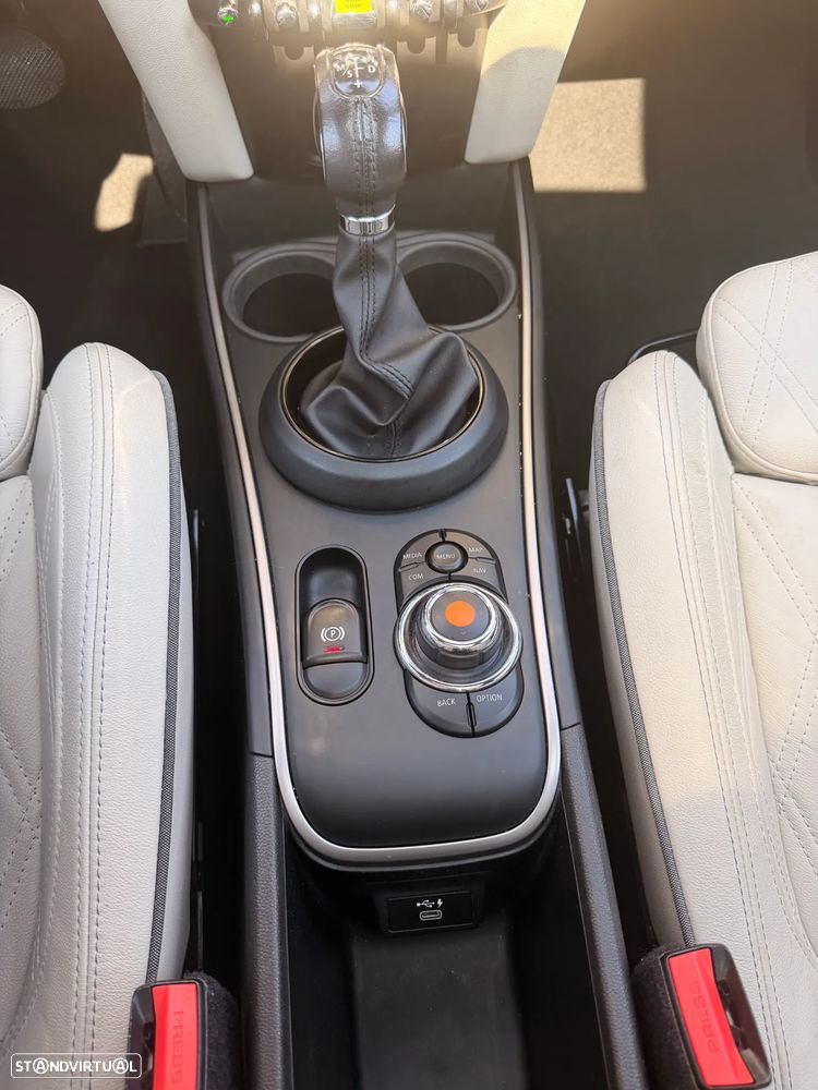 MINI Countryman Cooper SE All4 Aut. Essential - 13