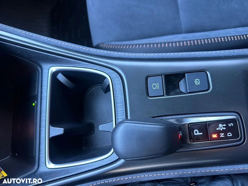 Lexus LBX 1.5 HEV 4x2 CVT Cool - 10