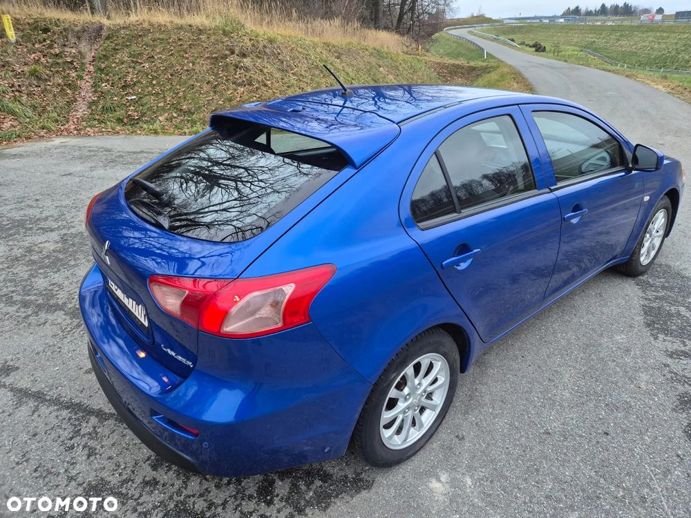 Mitsubishi Lancer 1.6 Invite - 12