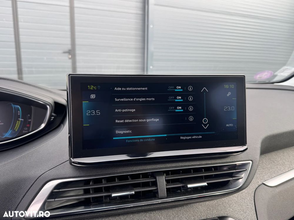 Peugeot 3008 PHEV EAT8 4X4 GT Pack - 25