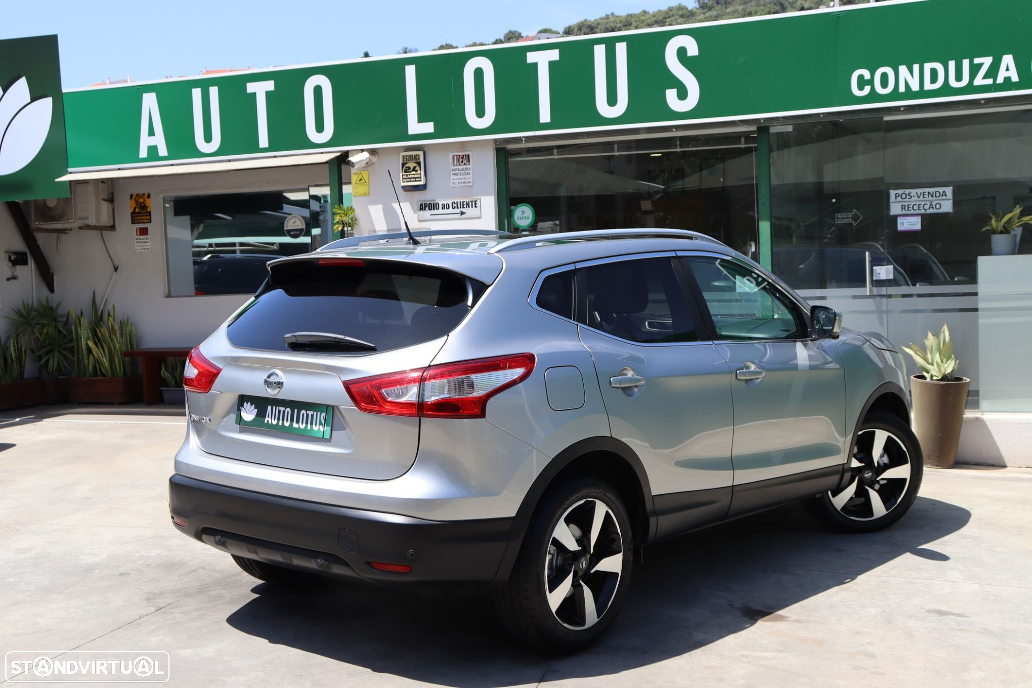 Nissan Qashqai 1.5 dCi Tekna Premium - 6