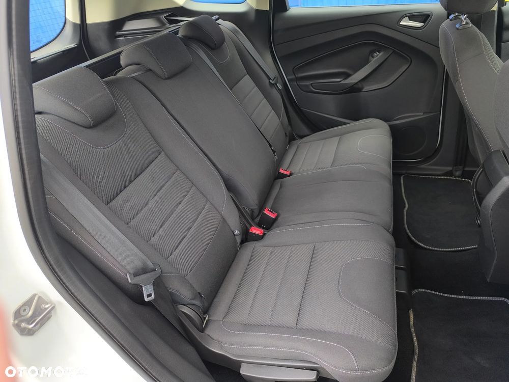 Ford Kuga 2.0 TDCi 4WD Trend - 25