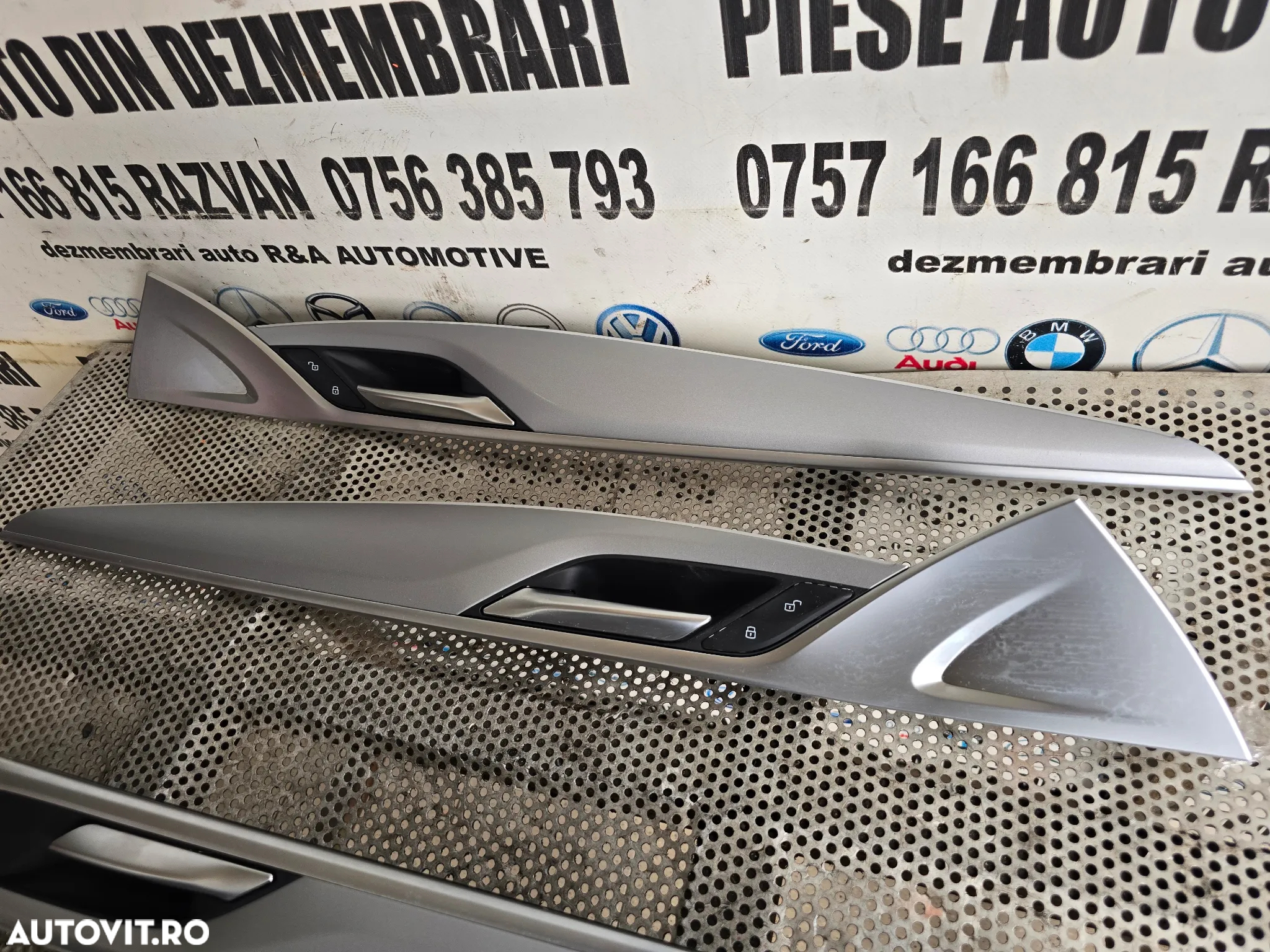 Ornament Trim Usa Fata Spate Bmw G30 G31 Cu Lumini Ambientale - 7